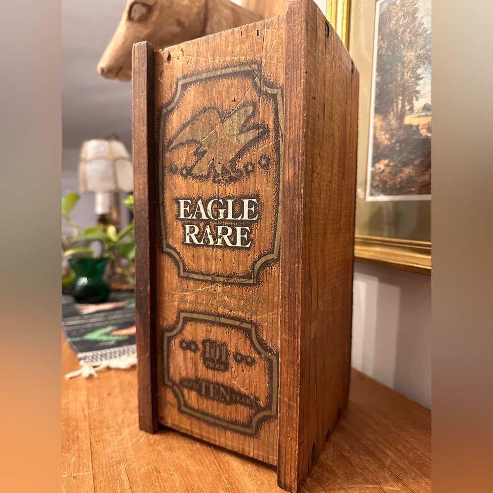 Vintage Eagle Rare Kentucky Bourbon Wooden Box Rustic